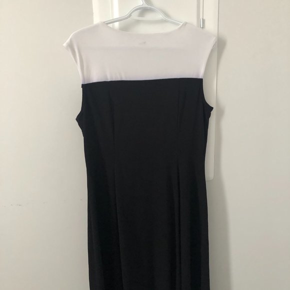 Midi Dress, Size M, Black and white with gold zipper - Picture 2 of 2